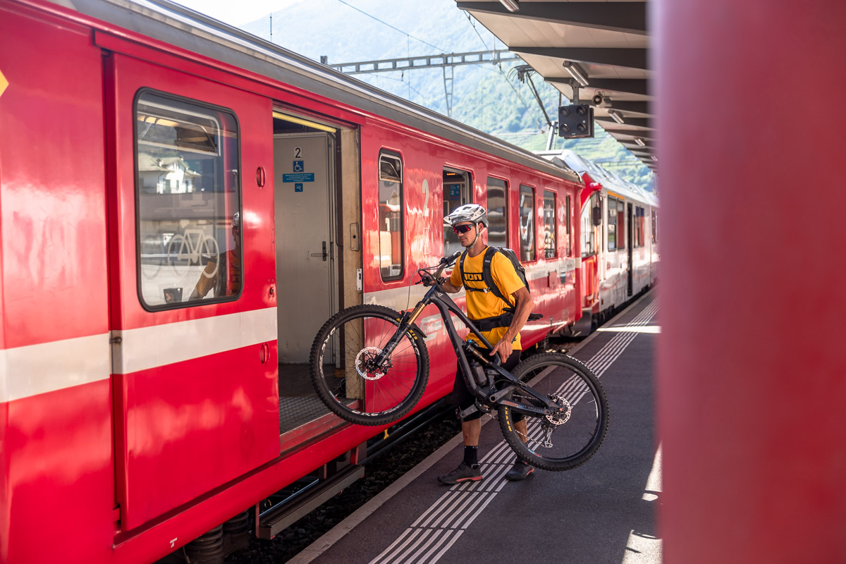 mtb-tour-altarezia-up-down-1